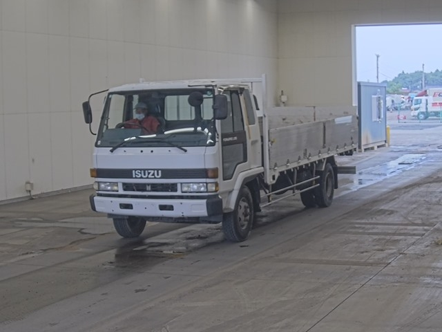 ISUZU FORWARD — фото