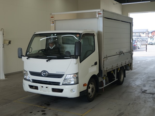 HINO DUTRO — фото