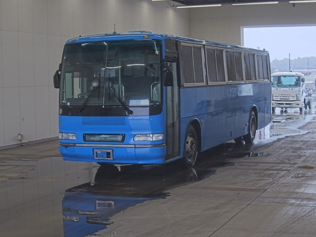 ISUZU ELF — фото
