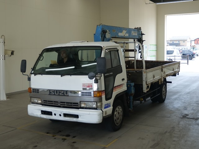 ISUZU ELF — фото