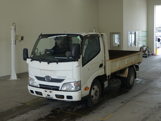 HINO DUTRO — фото