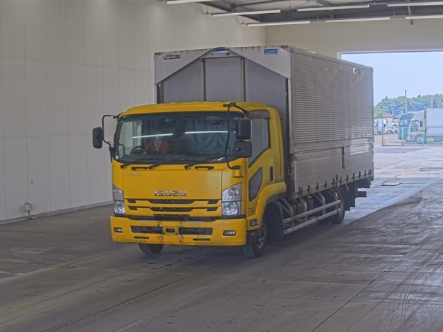 ISUZU FORWARD — фото