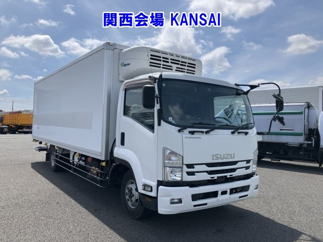 ISUZU FORWARD — фото