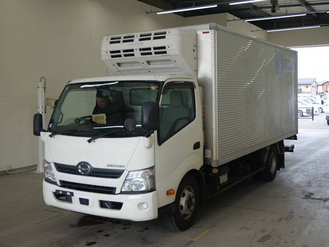 HINO DUTRO — фото