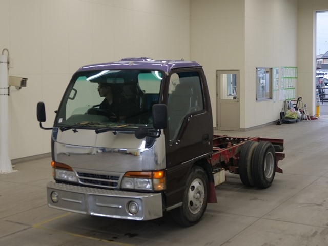 ISUZU ELF — фото