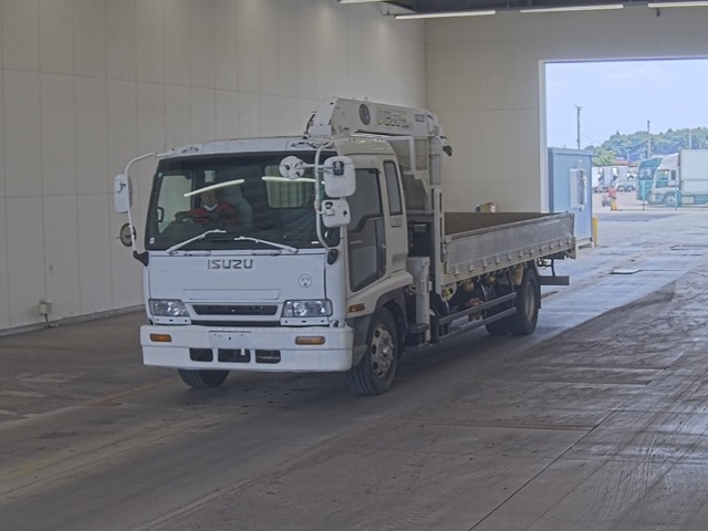 ISUZU FORWARD — фото
