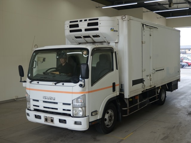 ISUZU ELF — фото
