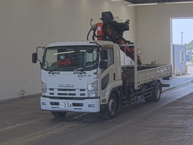 ISUZU FORWARD — фото