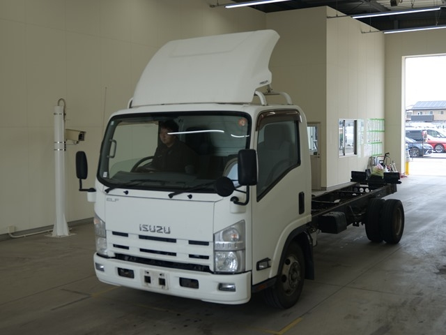 ISUZU ELF — фото