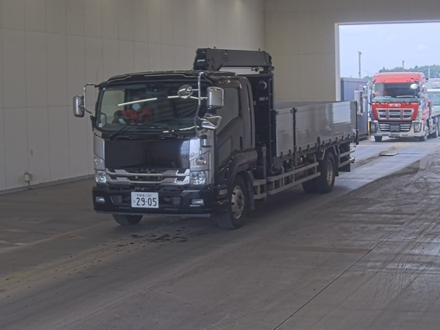ISUZU FORWARD — фото