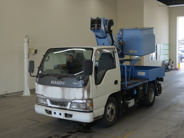 ISUZU ELF — фото
