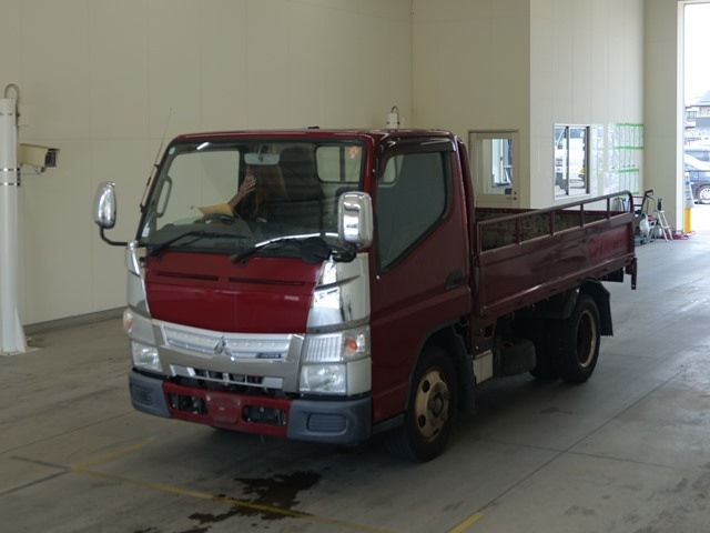 MITSUBISHI CANTER — фото
