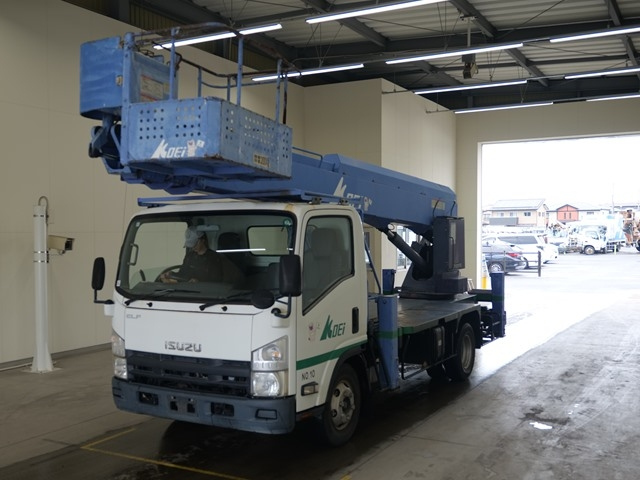ISUZU ELF — фото