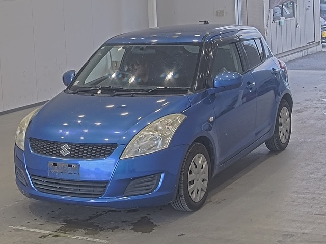 SUZUKI SWIFT — фото