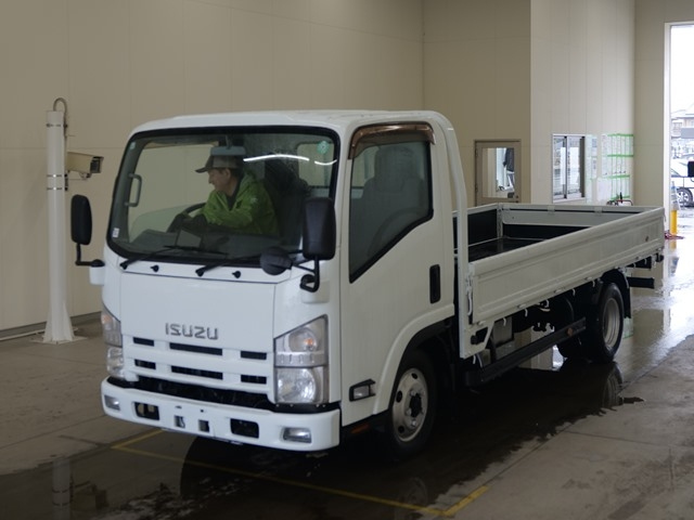 ISUZU ELF — фото