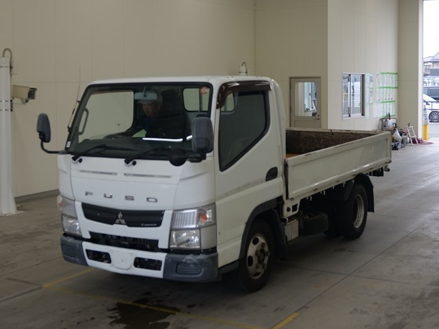 MITSUBISHI CANTER — фото