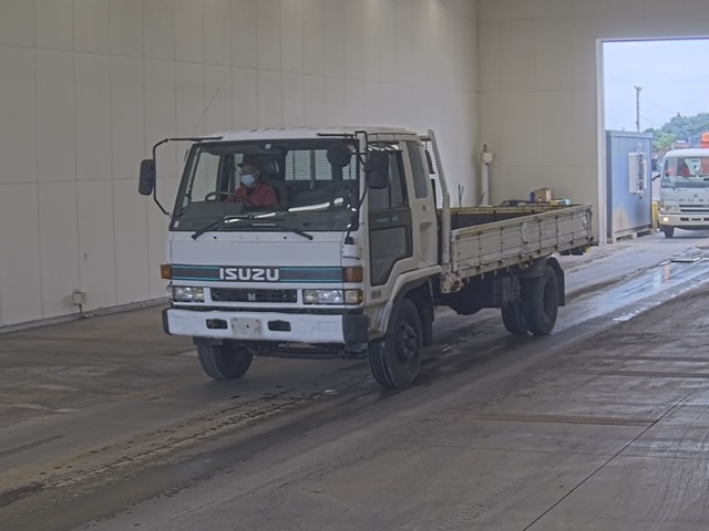 ISUZU FORWARD — фото