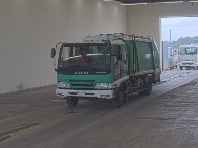 ISUZU FORWARD — фото