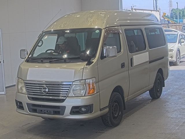 NISSAN CARAVAN — фото