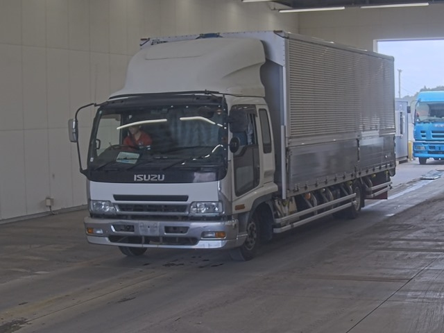 ISUZU FORWARD — фото