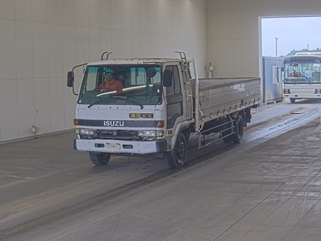 ISUZU FORWARD — фото