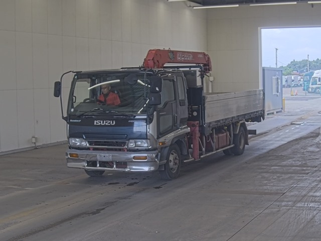 ISUZU FORWARD — фото