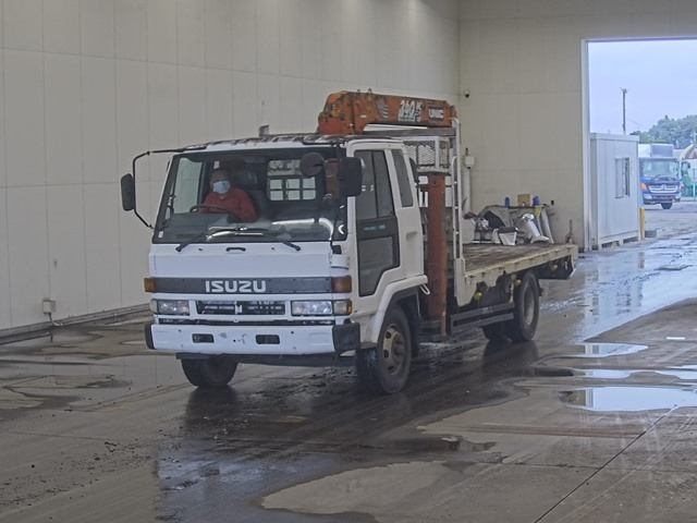 ISUZU FORWARD — фото