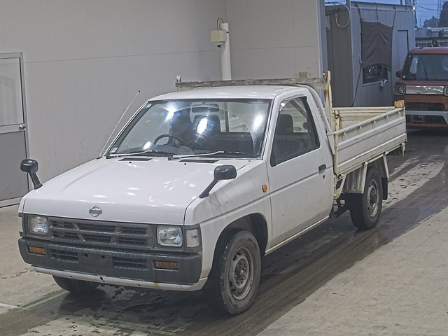 NISSAN DATSUN PICKUP