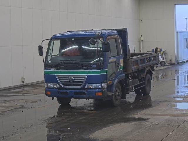 NISSAN CONDOR — фото
