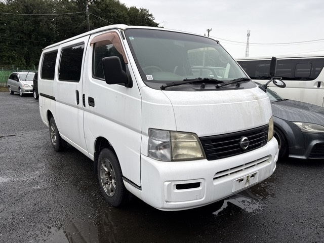 NISSAN CARAVAN — фото