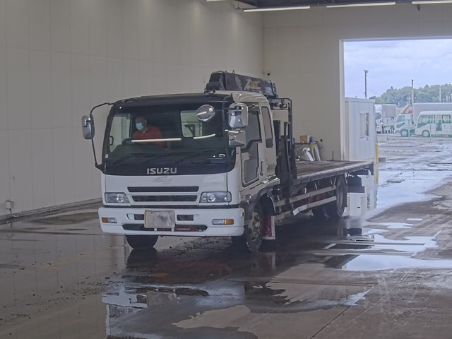 ISUZU FORWARD — фото