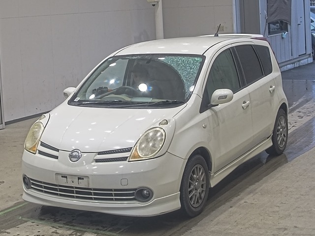 NISSAN NOTE — фото