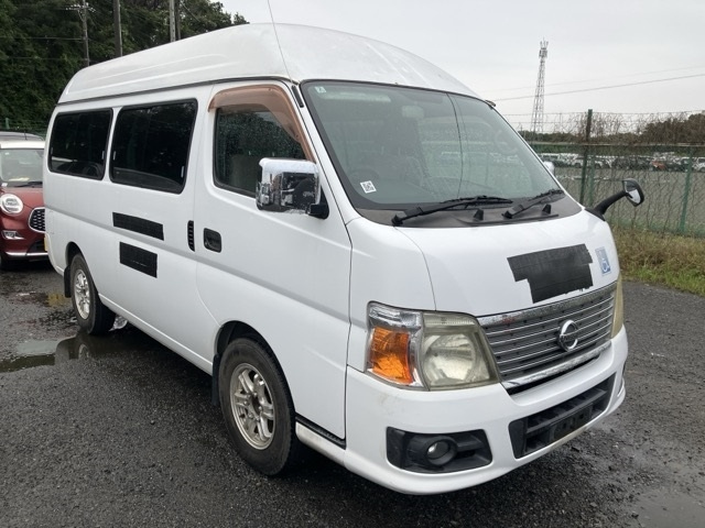 NISSAN CARAVAN — фото