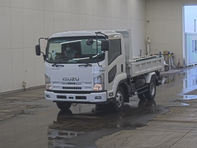 ISUZU FORWARD — фото