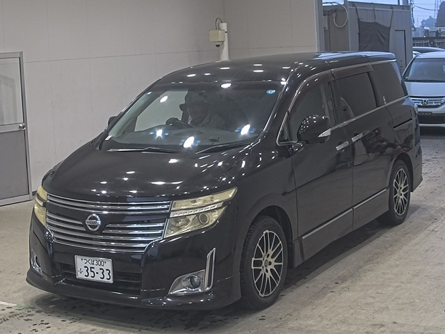 NISSAN ELGRAND — фото