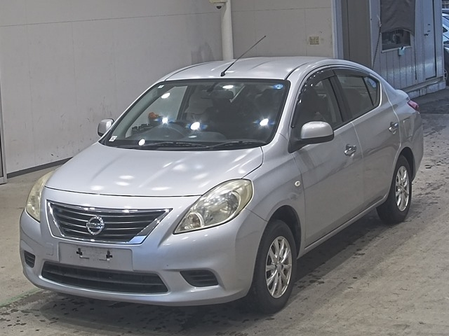 NISSAN LATIO