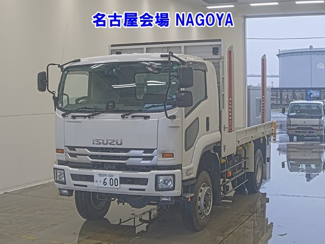 ISUZU FORWARD — фото