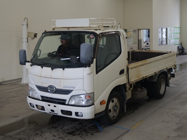 HINO DUTRO — фото