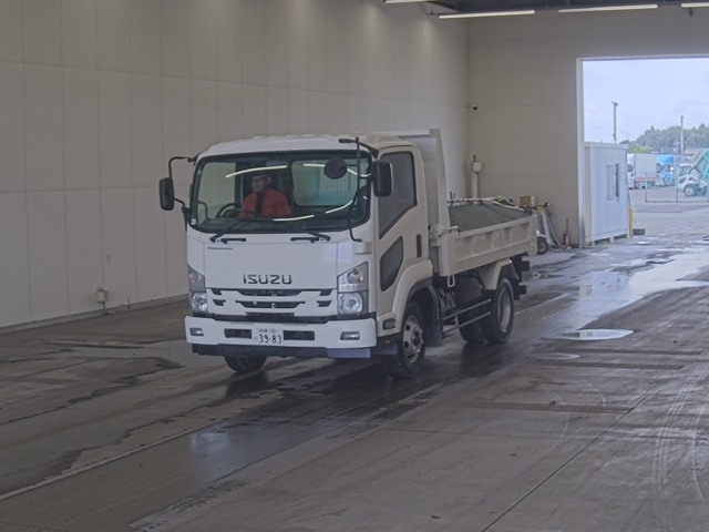 ISUZU FORWARD — фото