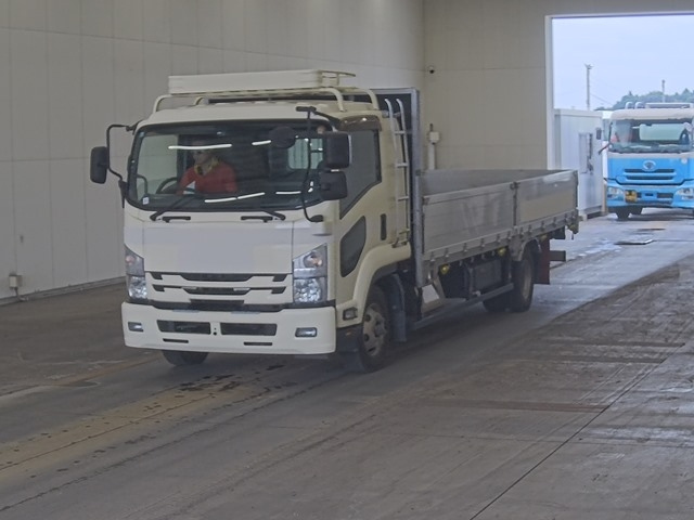 ISUZU FORWARD — фото