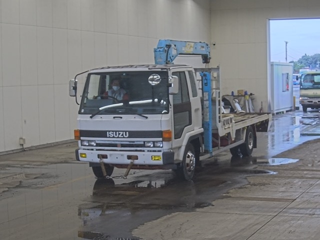 ISUZU FORWARD — фото