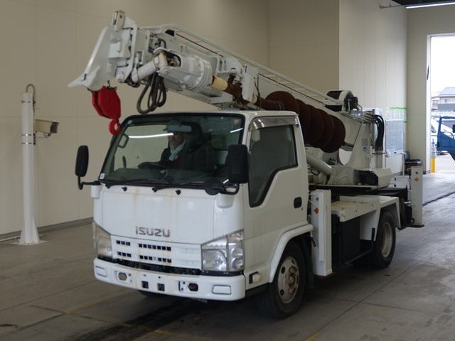 ISUZU ELF — фото