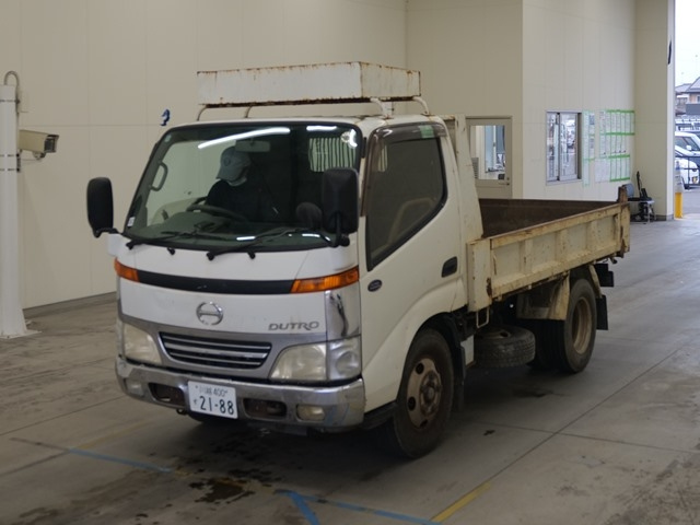 HINO DUTRO — фото