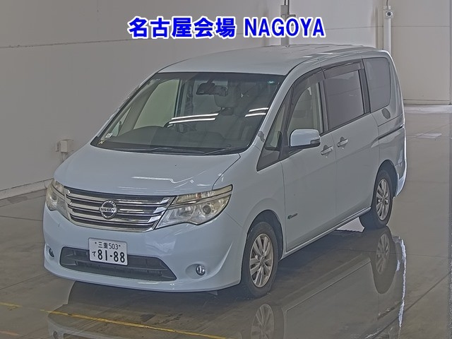 NISSAN SERENA — фото