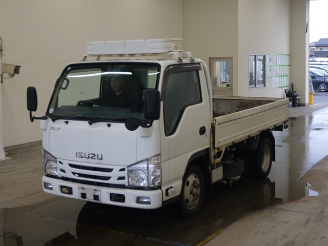 ISUZU ELF — фото