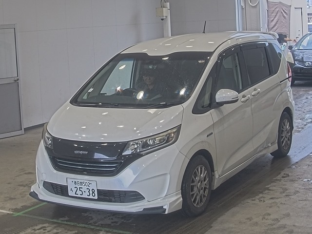 HONDA FREED — фото