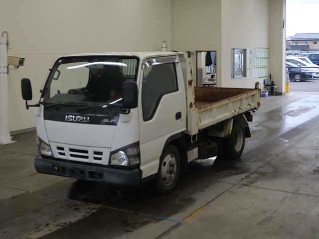 ISUZU ELF — фото