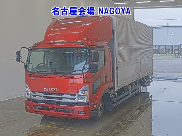 ISUZU FORWARD — фото