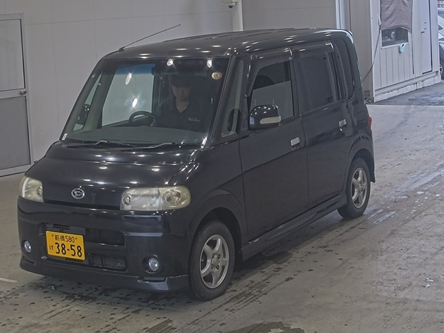 DAIHATSU TANTO — фото