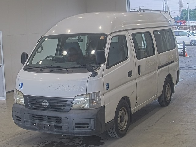 NISSAN CARAVAN — фото